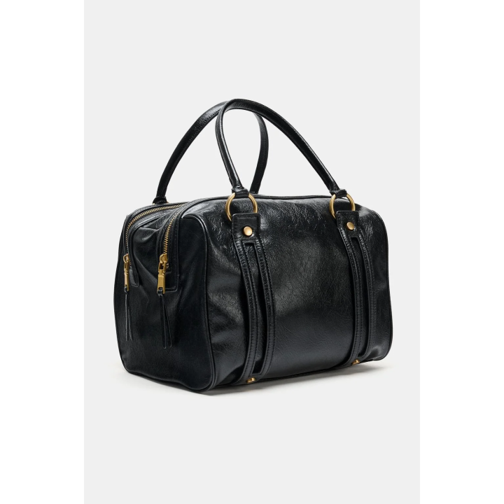 СУМКА С МЕТАЛЛИЧЕСКИМИ ДЕТАЛЯМИ