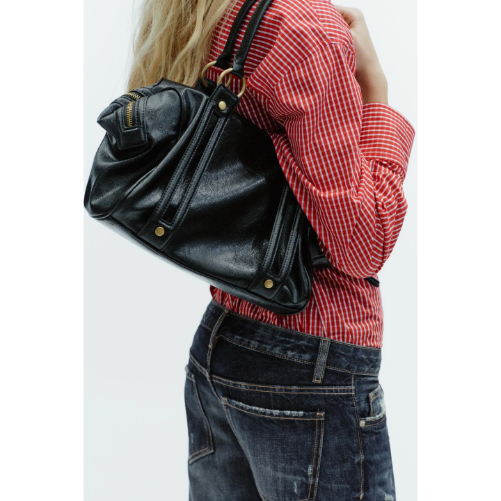 СУМКА С МЕТАЛЛИЧЕСКИМИ ДЕТАЛЯМИ