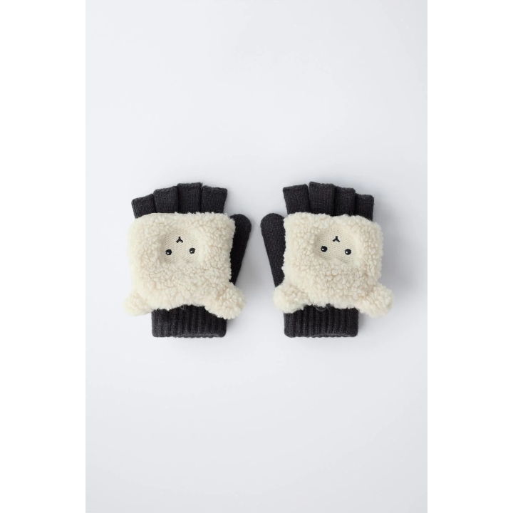 МИТЕНКИ С ВЫШИВКОЙ ОВЕЧКИ ИЗ ИСКУССТВЕННОЙ ОВЧИНЫ