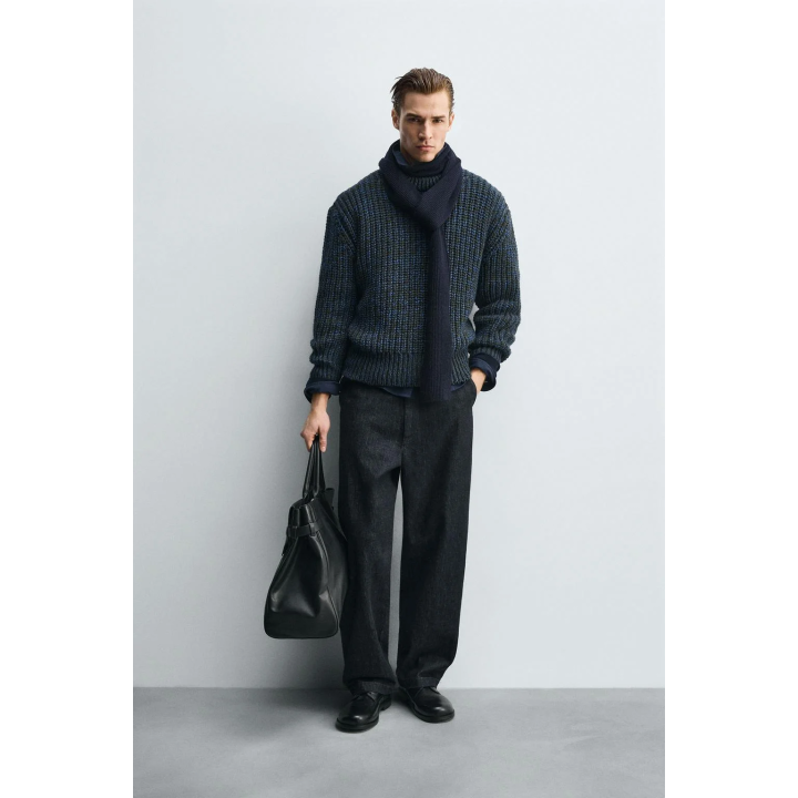 Джемпер с объемным текстурным узором