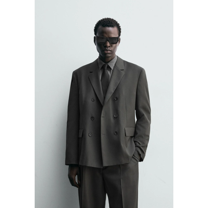 ДВУБОРТНЫЙ КОСТЮМНЫЙ БЛЕЙЗЕР ИЗ ШЕРСТИ