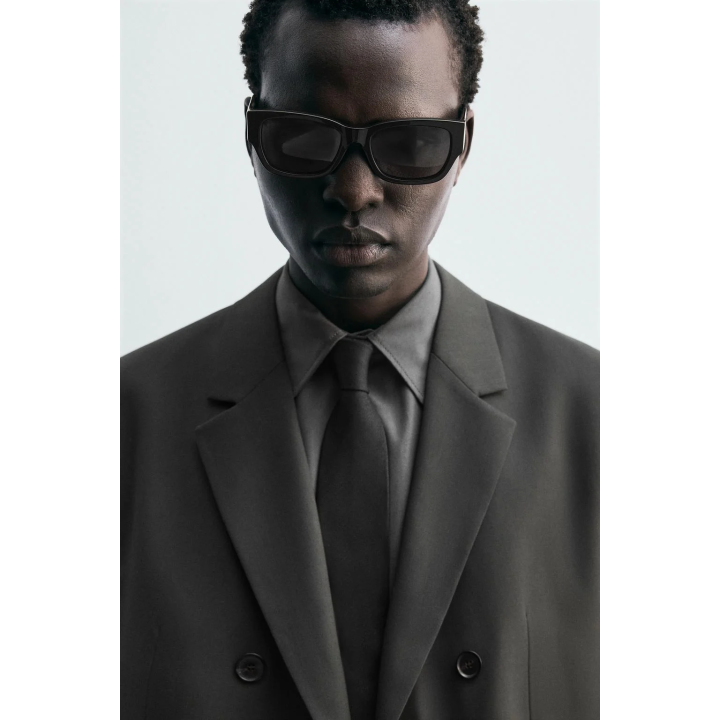 ДВУБОРТНЫЙ КОСТЮМНЫЙ БЛЕЙЗЕР ИЗ ШЕРСТИ