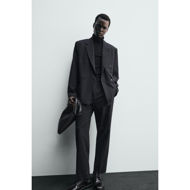 КОСТЮМНЫЕ БРЮКИ В ТОНКУЮ ПОЛОСКУ