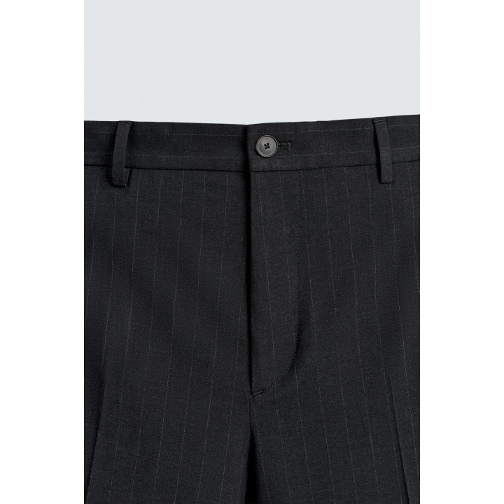 КОСТЮМНЫЕ БРЮКИ В ТОНКУЮ ПОЛОСКУ