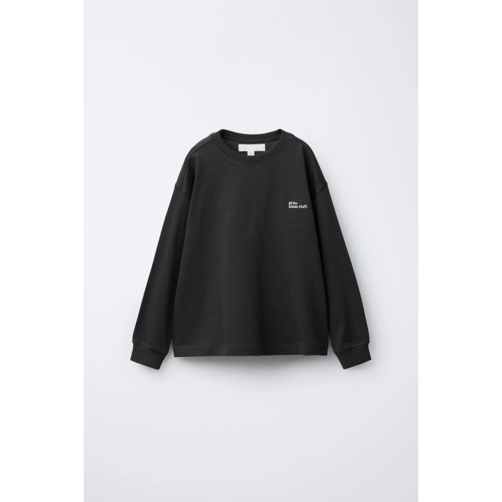 ЛОНГСЛИВ ИЗ ПЛОТНОЙ ТКАНИ С ВЫШИТОЙ НАДПИСЬЮ