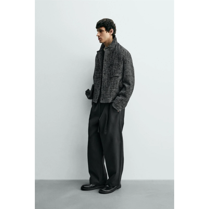 КУРТКА-РУБАШКА С КАРМАНАМИ ИЗ РЕЛЬЕФНОЙ ТКАНИ