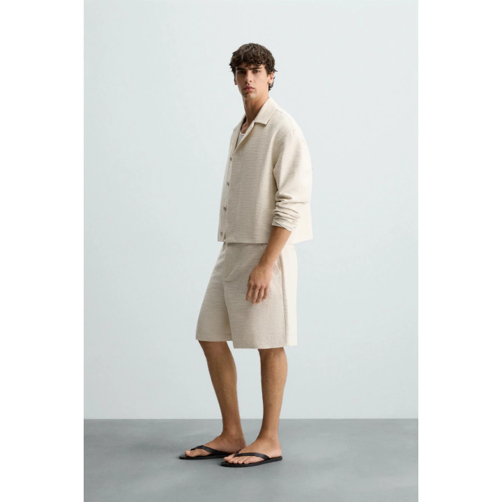 КУРТКА-РУБАШКА ИЗ РЕЛЬЕФНОЙ ТКАНИ