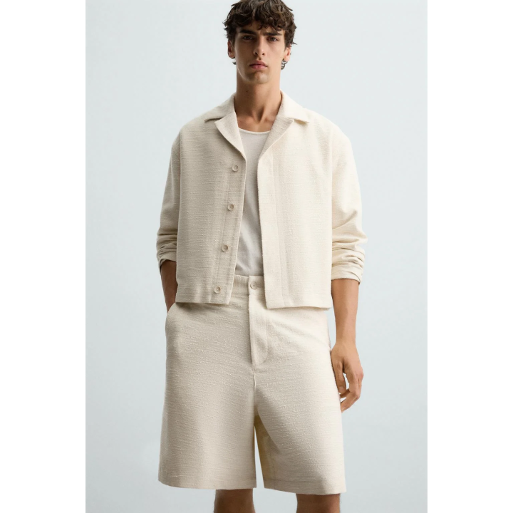 КУРТКА-РУБАШКА ИЗ РЕЛЬЕФНОЙ ТКАНИ