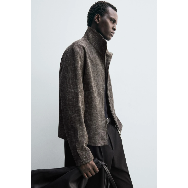 КУРТКА-РУБАШКА СВОБОДНОГО КРОЯ ИЗ РЕЛЬЕФНОЙ ТКАНИ