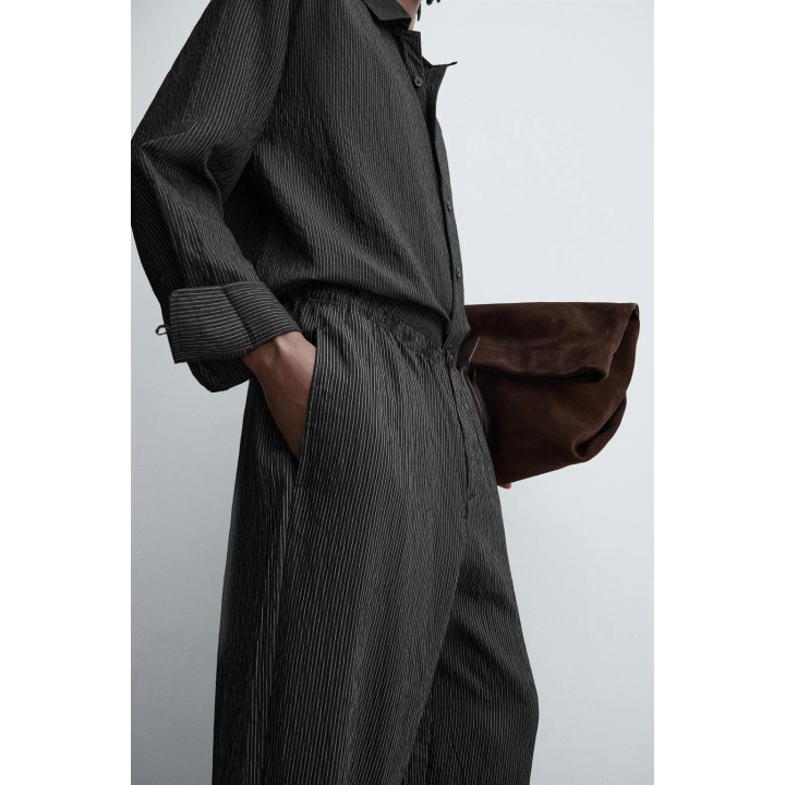 СТРУЯЩИЕСЯ БРЮКИ В ПОЛОСКУ