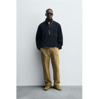 Куртка с карманом на молнии из рельефной ткани