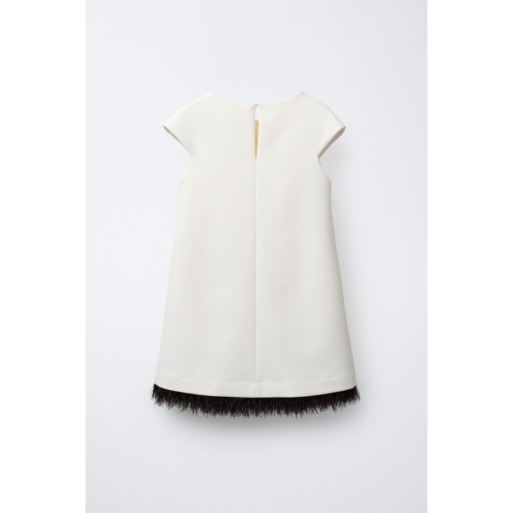 ПЛАТЬЕ СО СЪЕМНЫМИ ПЕРЬЯМИ