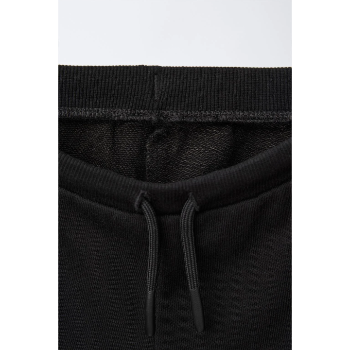 ШОРТЫ ИЗ МЯГКОЙ ТКАНИ С ВЫШИВКОЙ