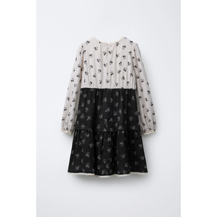 ПЛАТЬЕ В КЛЕТКУ И ЦВЕТОК