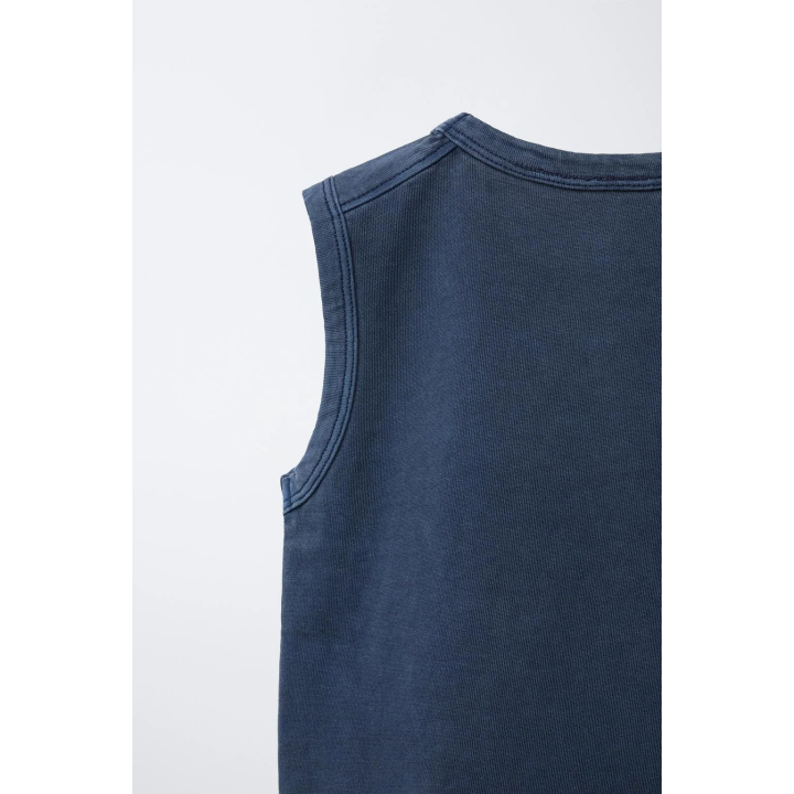 ФУТБОЛКА БЕЗ РУКАВОВ С ВЫШИВКОЙ, ОКРАШЕННАЯ В ГОТОВОМ ВИДЕ