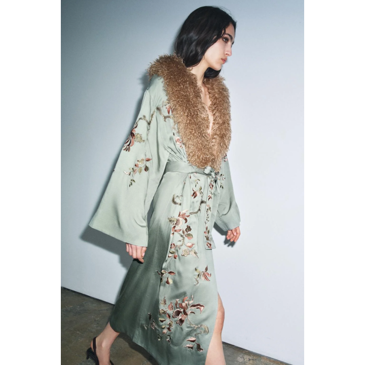 КИМОНО С ВОРОТНИКОМ ИЗ ИСКУССТВЕННОГО МЕХА — ZW COLLECTION LIMITED EDITION