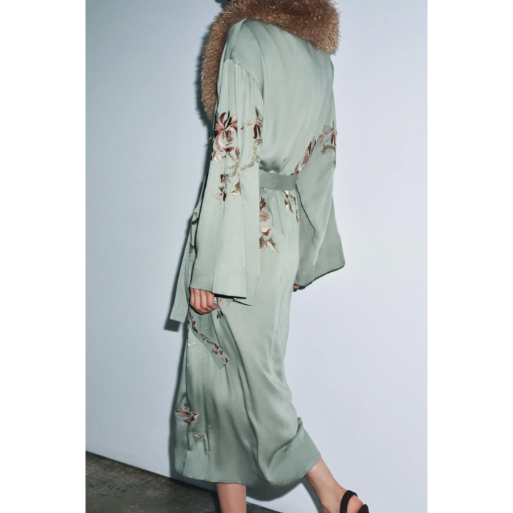 КИМОНО С ВОРОТНИКОМ ИЗ ИСКУССТВЕННОГО МЕХА — ZW COLLECTION LIMITED EDITION