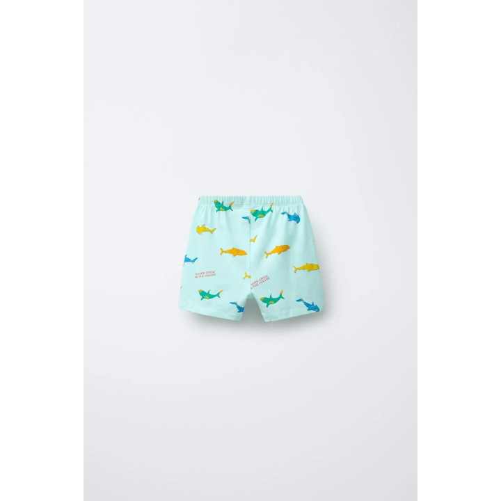 Пижама с футболкой и бермудами с акульим принтом на 2-6 лет