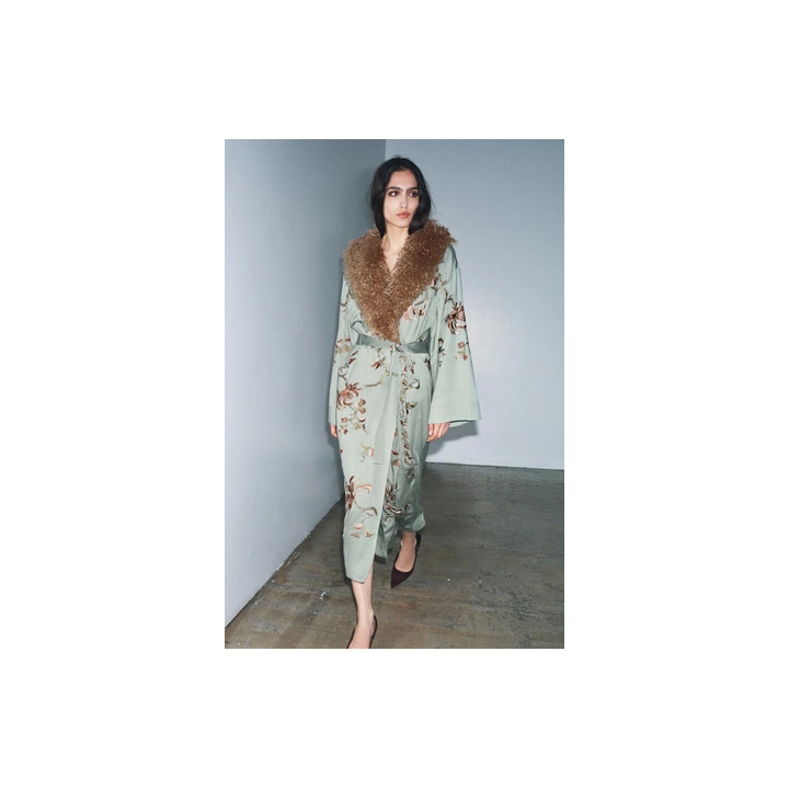 КИМОНО С ВОРОТНИКОМ ИЗ ИСКУССТВЕННОГО МЕХА — ZW COLLECTION LIMITED EDITION