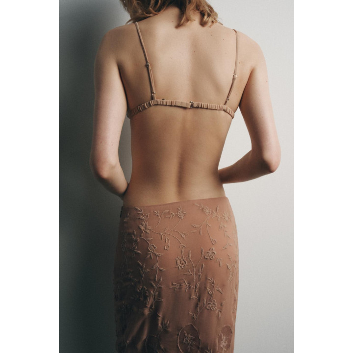 ТРЕУГОЛЬНЫЙ БЮСТГАЛЬТЕР С УКРАШЕНИЯМИ