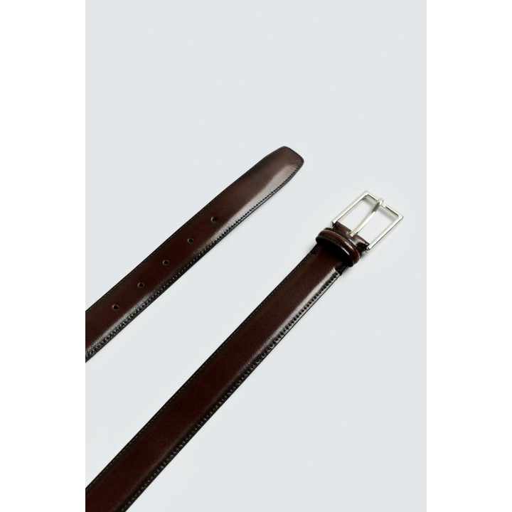 КОЖАНЫЙ РЕМЕНЬ С ОТДЕЛОЧНОЙ СТРОЧКОЙ