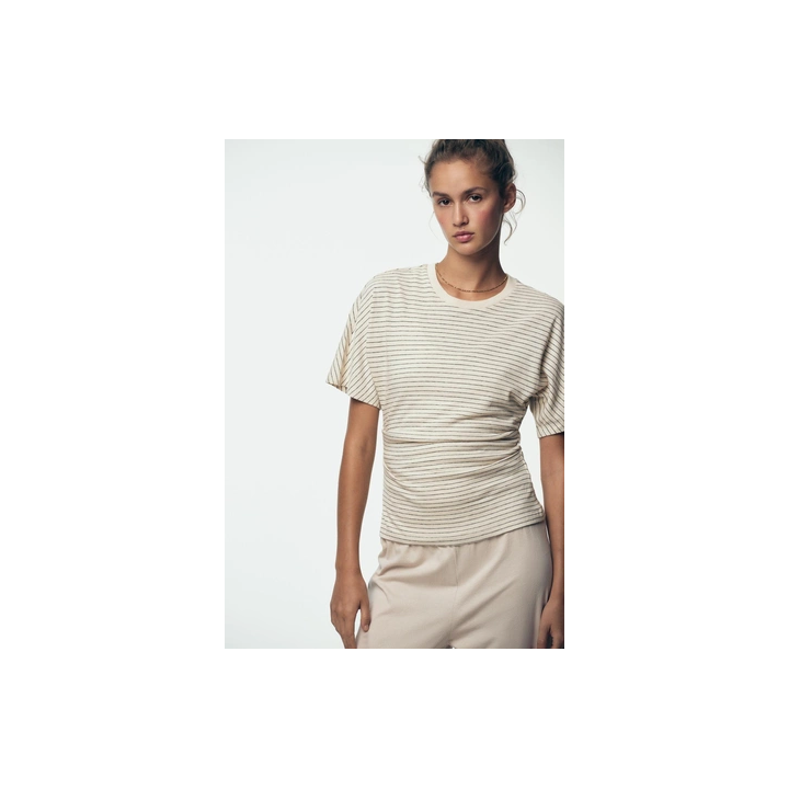 ФУТБОЛКА В СТИЛЕ РУСТИК СО СБОРКАМИ