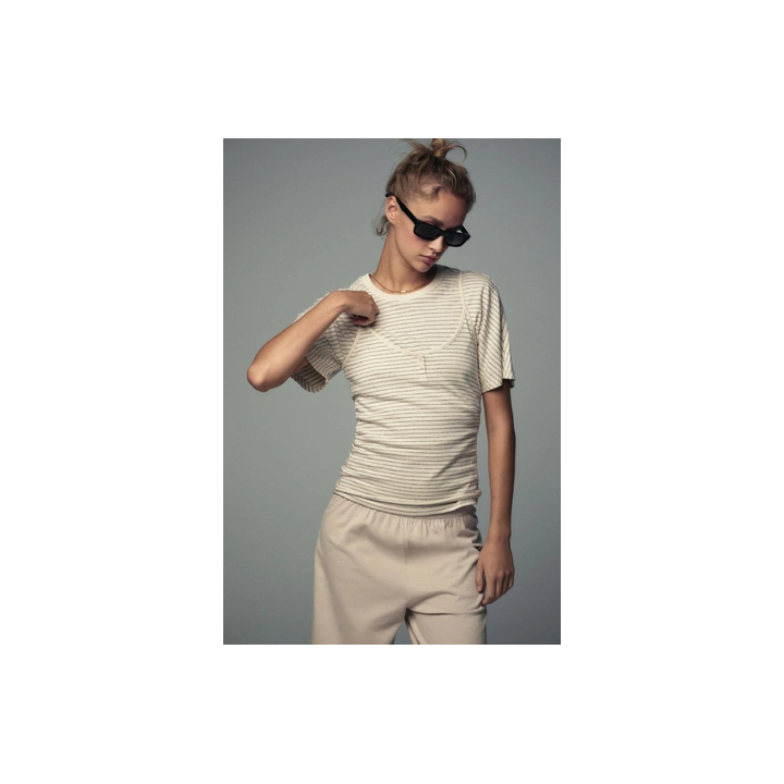 ФУТБОЛКА В СТИЛЕ РУСТИК СО СБОРКАМИ