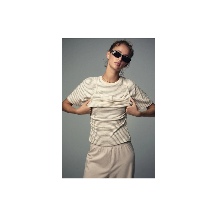 ФУТБОЛКА В СТИЛЕ РУСТИК СО СБОРКАМИ