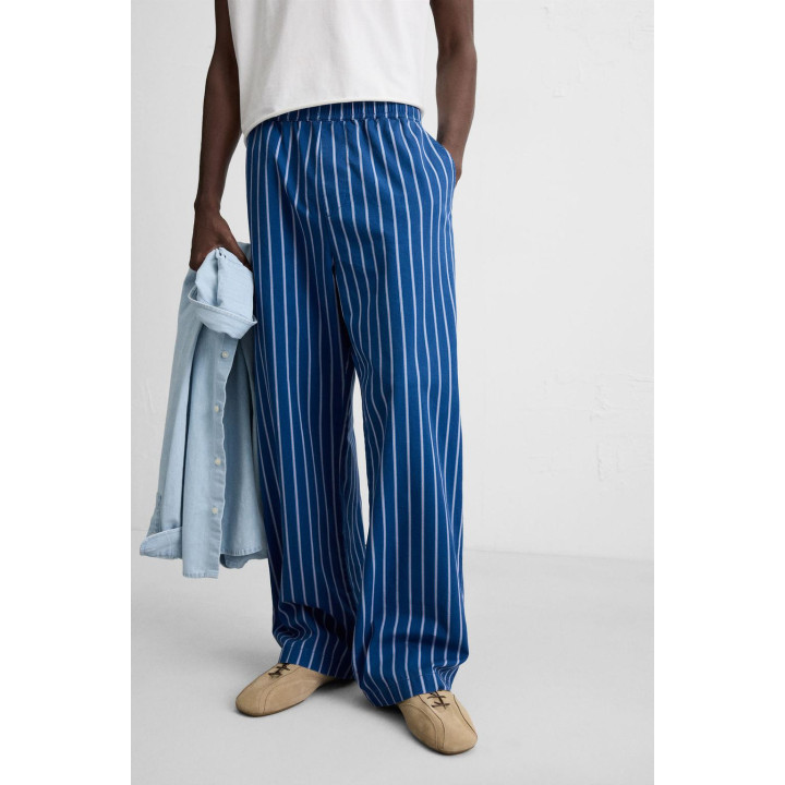 БРЮКИ СВОБОДНОГО КРОЯ В ПОЛОСКУ