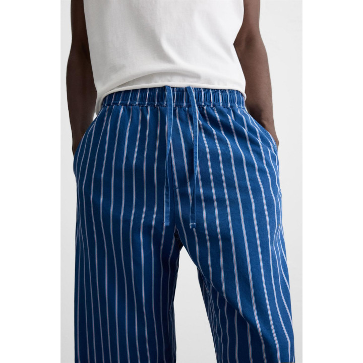 БРЮКИ СВОБОДНОГО КРОЯ В ПОЛОСКУ