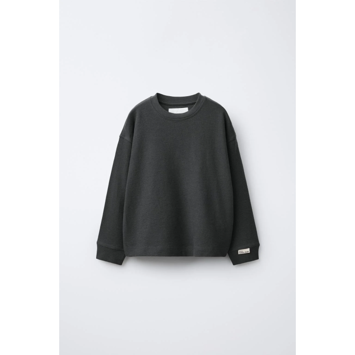 ФУТБОЛКА ИЗ РЕЛЬЕФНОЙ ТКАНИ