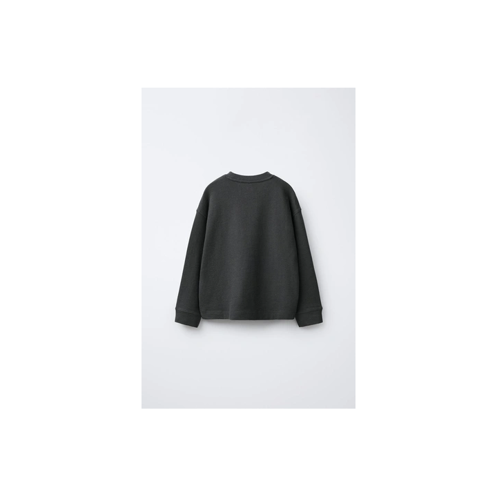 ФУТБОЛКА ИЗ РЕЛЬЕФНОЙ ТКАНИ