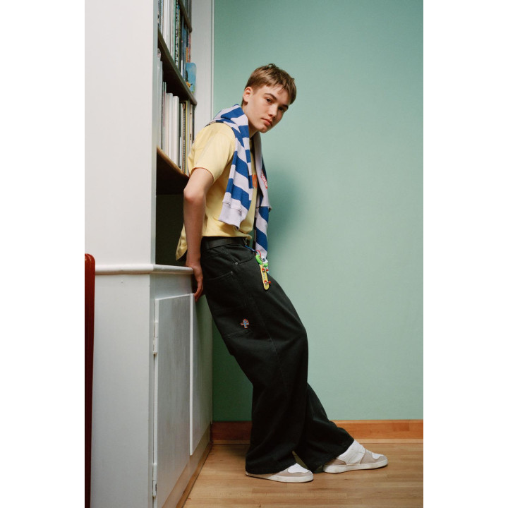 ДЖИНСЫ LOOSE С НАШИВКОЙ