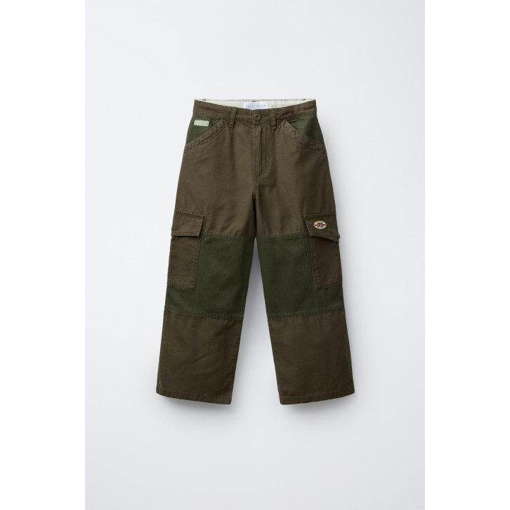 ПРЯМЫЕ БРЮКИ С НАШИВКАМИ