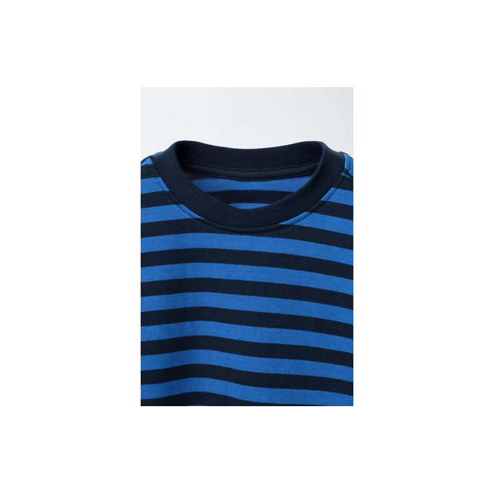 ФУТБОЛКА В ПОЛОСКУ