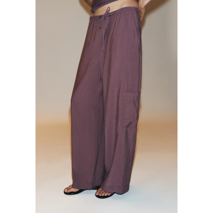 БРЮКИ КАРГО ИЗ СТРУЯЩЕЙСЯ ТКАНИ