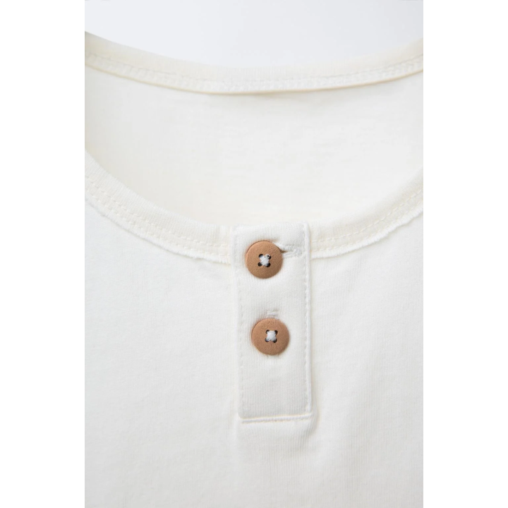 Блуза без рукавов с пуговицами