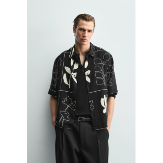 Рубашка с абстрактным принтом