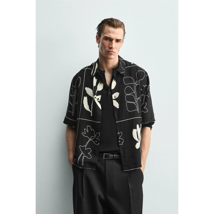 Рубашка с абстрактным принтом