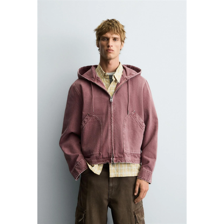 Джинсовая куртка с капюшоном