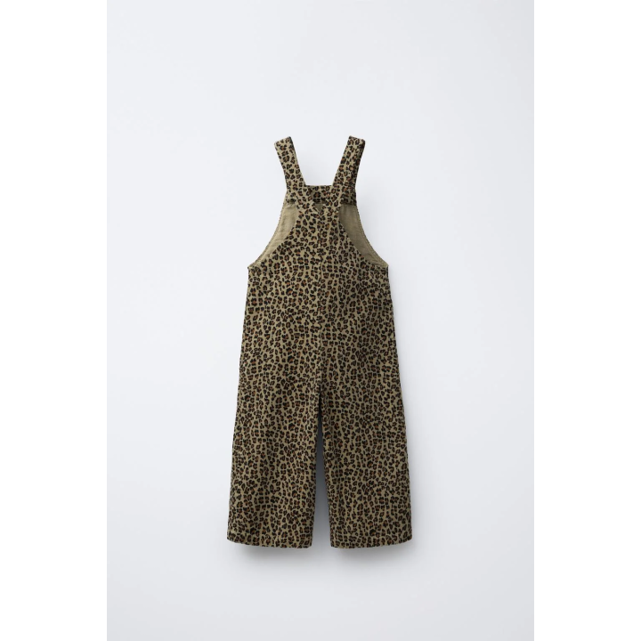 КОМБИНЕЗОН ИЗ МИКРОВЕЛЬВЕТА С АНИМАЛИСТИЧНЫМ ПРИНТОМ