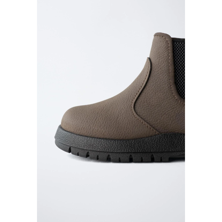 БОТИНКИ С ЭЛАСТИЧНЫМИ ВСТАВКАМИ