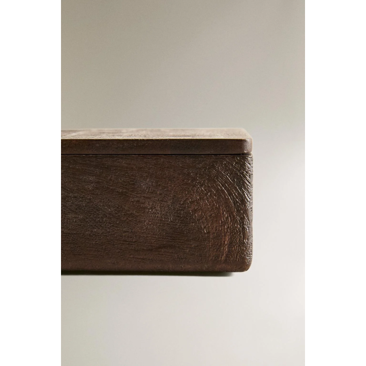 MEDIUM WOODEN BOX WITH LID