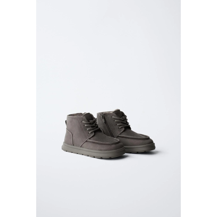 Ботинки на меху с линией шва