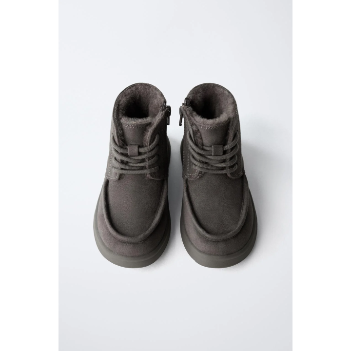 Ботинки на меху с линией шва