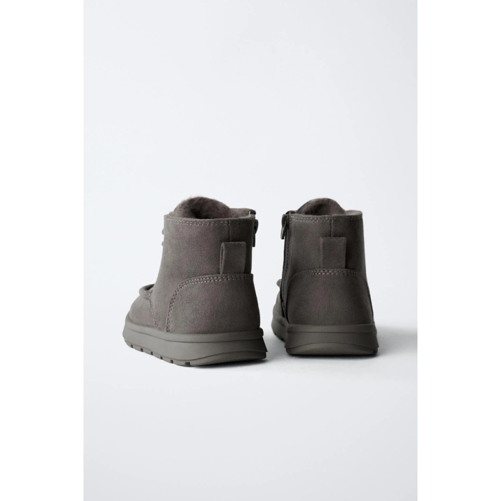 Ботинки на меху с линией шва