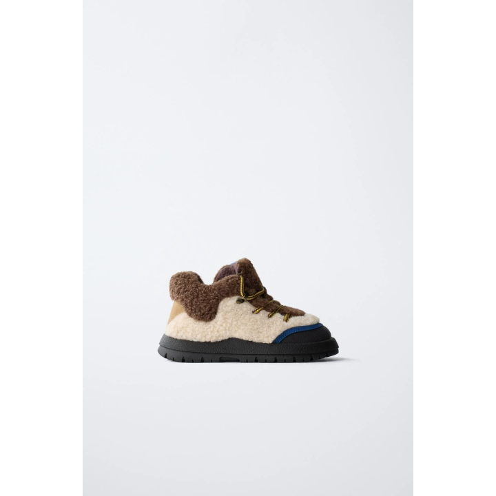 БОТИНКИ ИЗ ИСКУССТВЕННОЙ ОВЧИНЫ