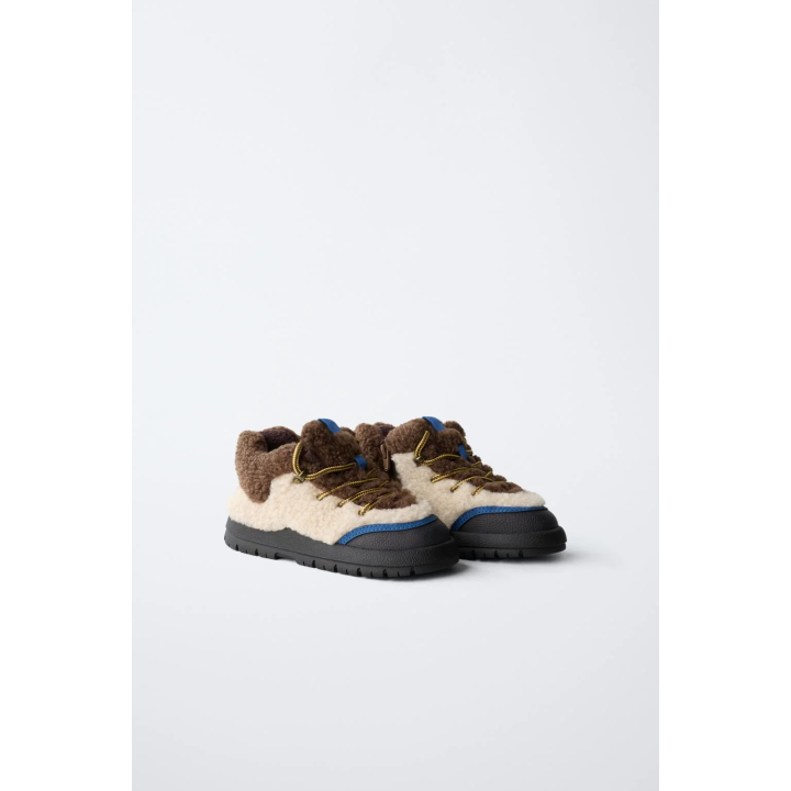 БОТИНКИ ИЗ ИСКУССТВЕННОЙ ОВЧИНЫ