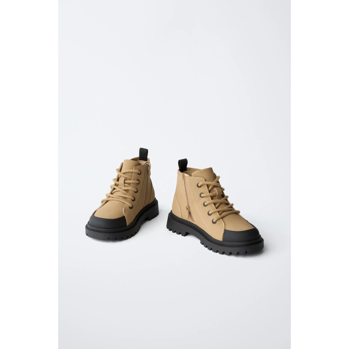 БОТИНКИ НА РИФЛЕНОЙ ПОДОШВЕ