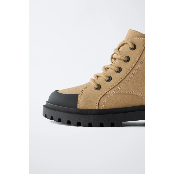 БОТИНКИ НА РИФЛЕНОЙ ПОДОШВЕ